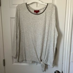 Light gray tie front sweater XXL